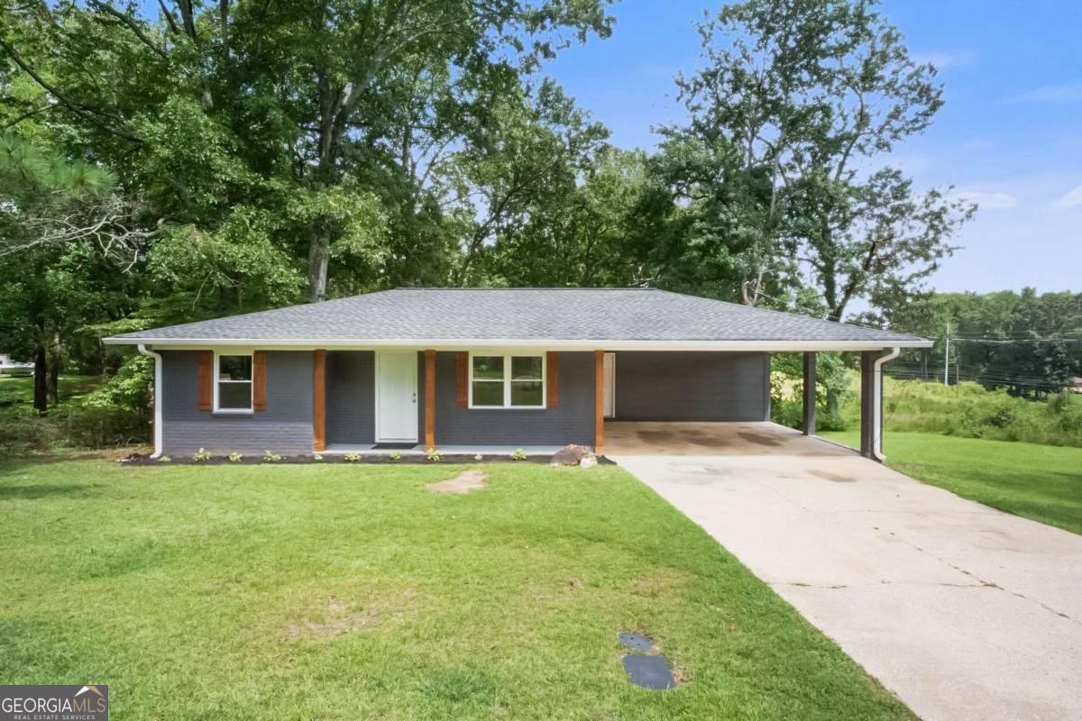 3877 Canterbury Wak Douglasville - 1