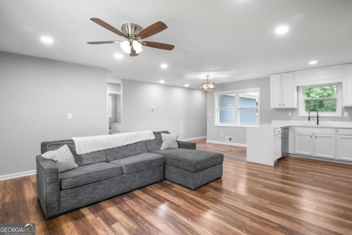 3877 Canterbury Wak Douglasville - 5