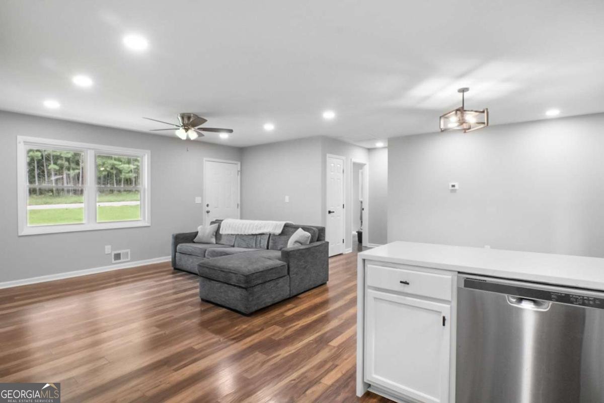 3877 Canterbury Wak Douglasville - 8