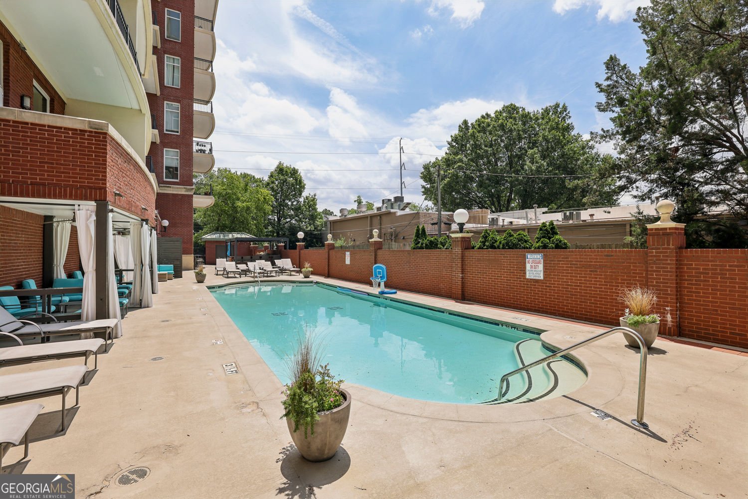 3820 Roswell Road Atlanta - 27