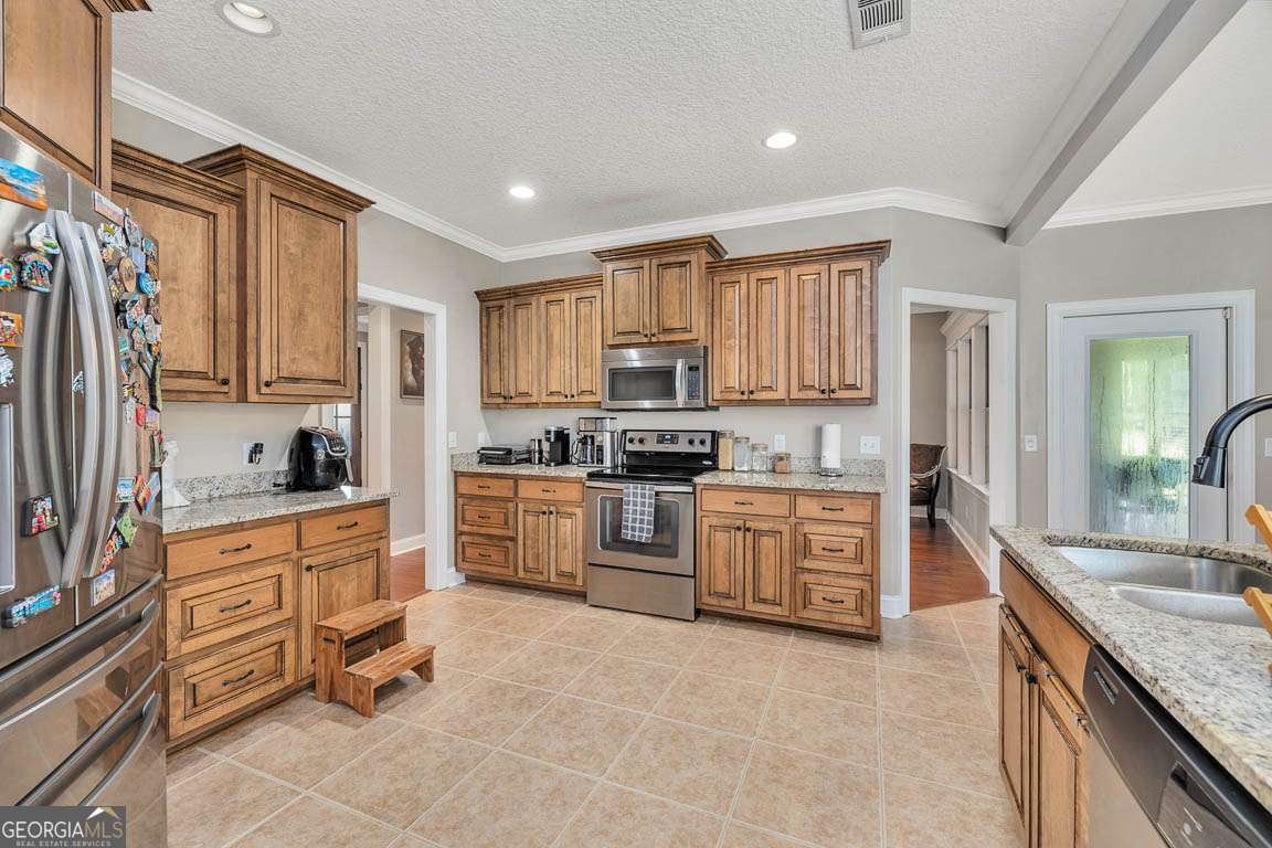 272 Belmont Circle Brunswick - 20
