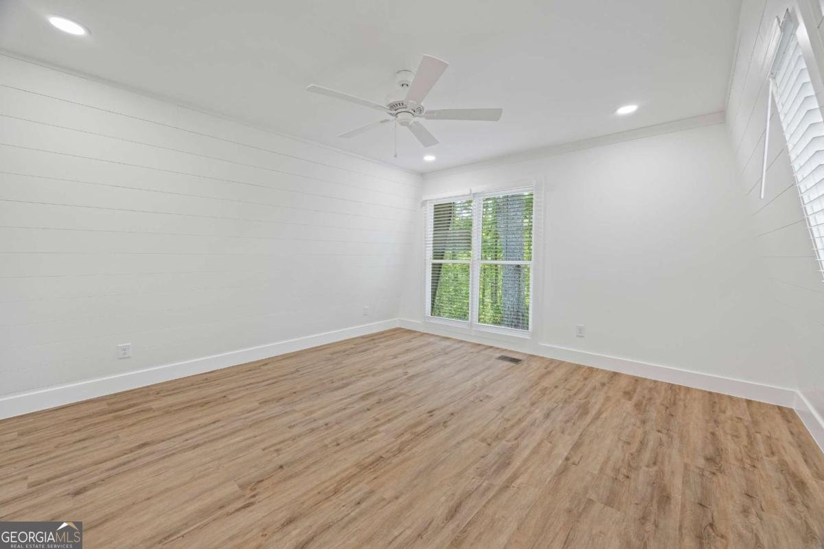 1243 Hooper Road Cleveland - 21