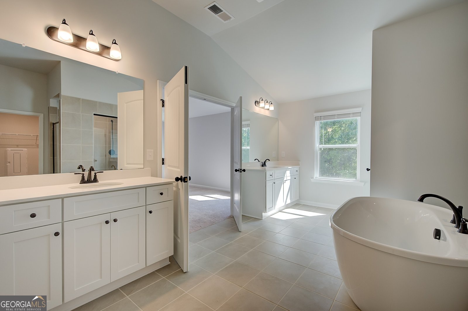 242 Linford Drive Locust Grove - 29