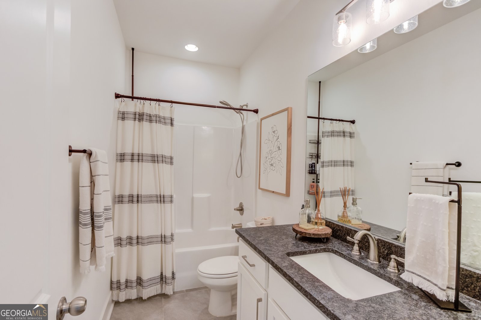 5736 Main Street Flowery Branch - 32