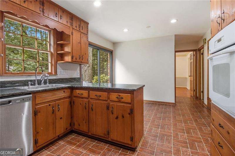 1865 Queens Way Atlanta - 10