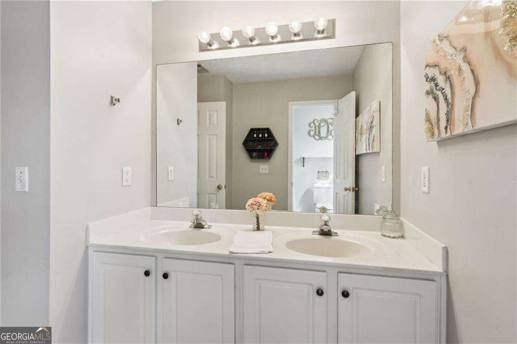 2173 Beacon Crest Drive Buford - 27