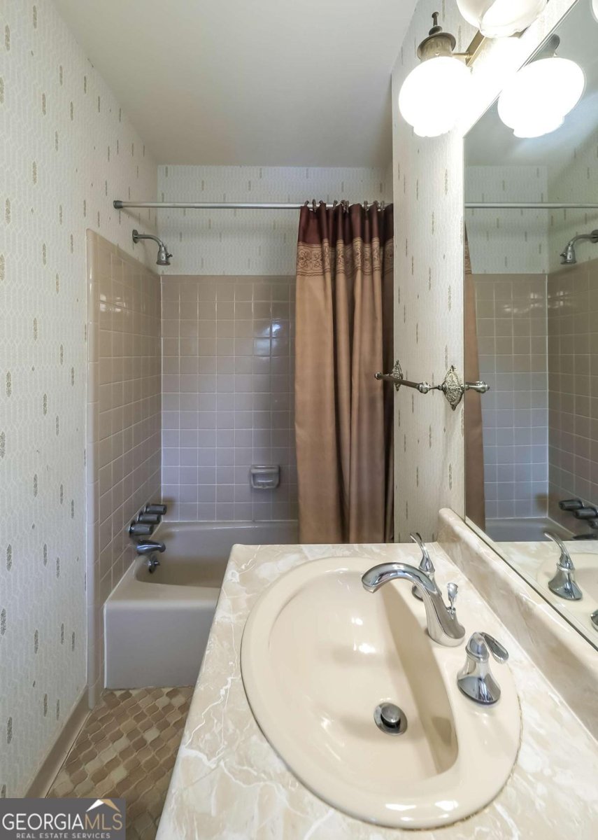 4875 Millen Drive Mableton - 6