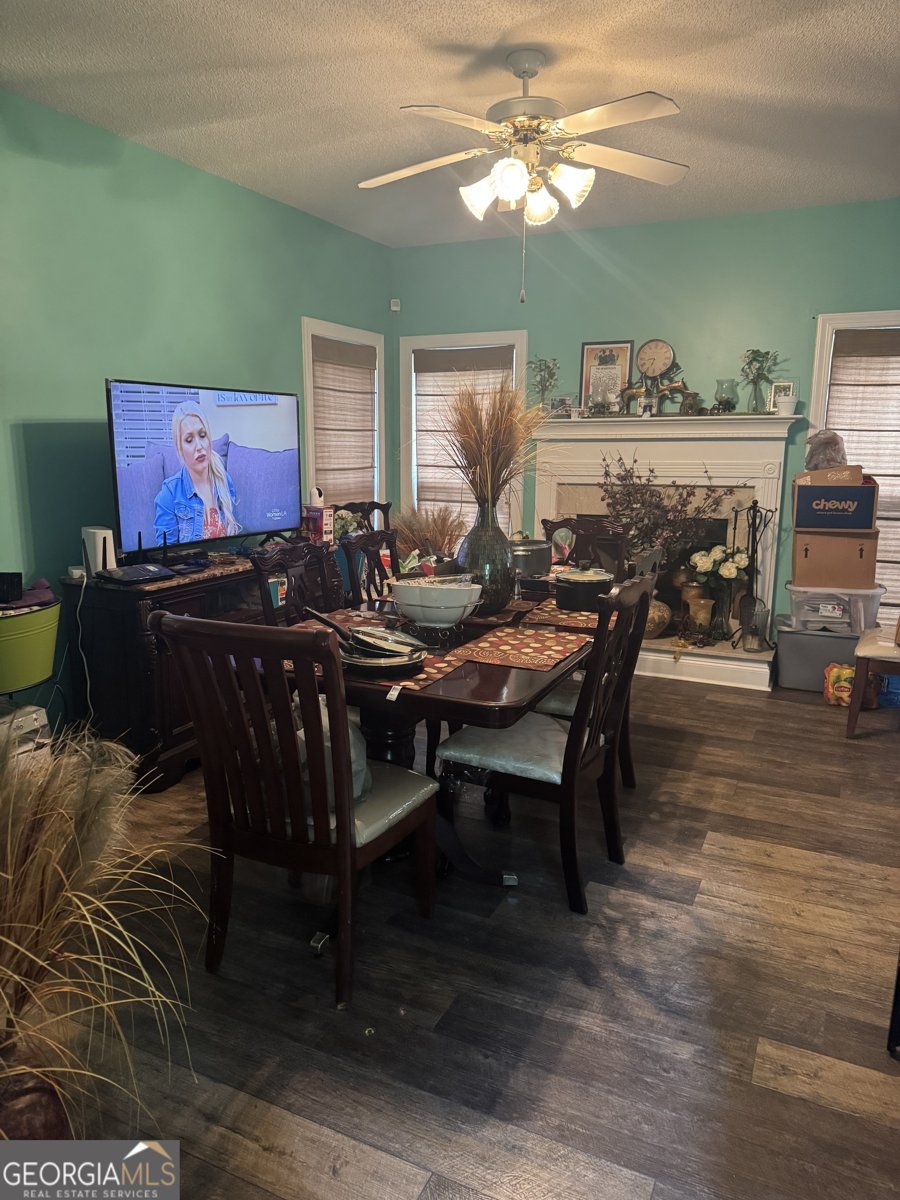 6885 Tell Road Fairburn - 7