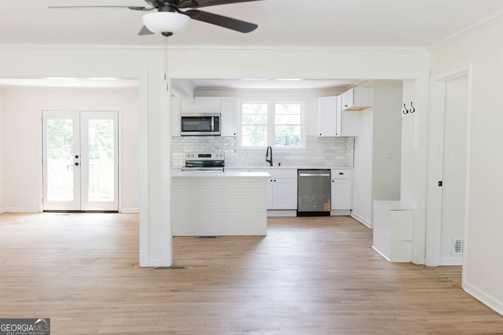 203 Chilton Crescent Lagrange - 2