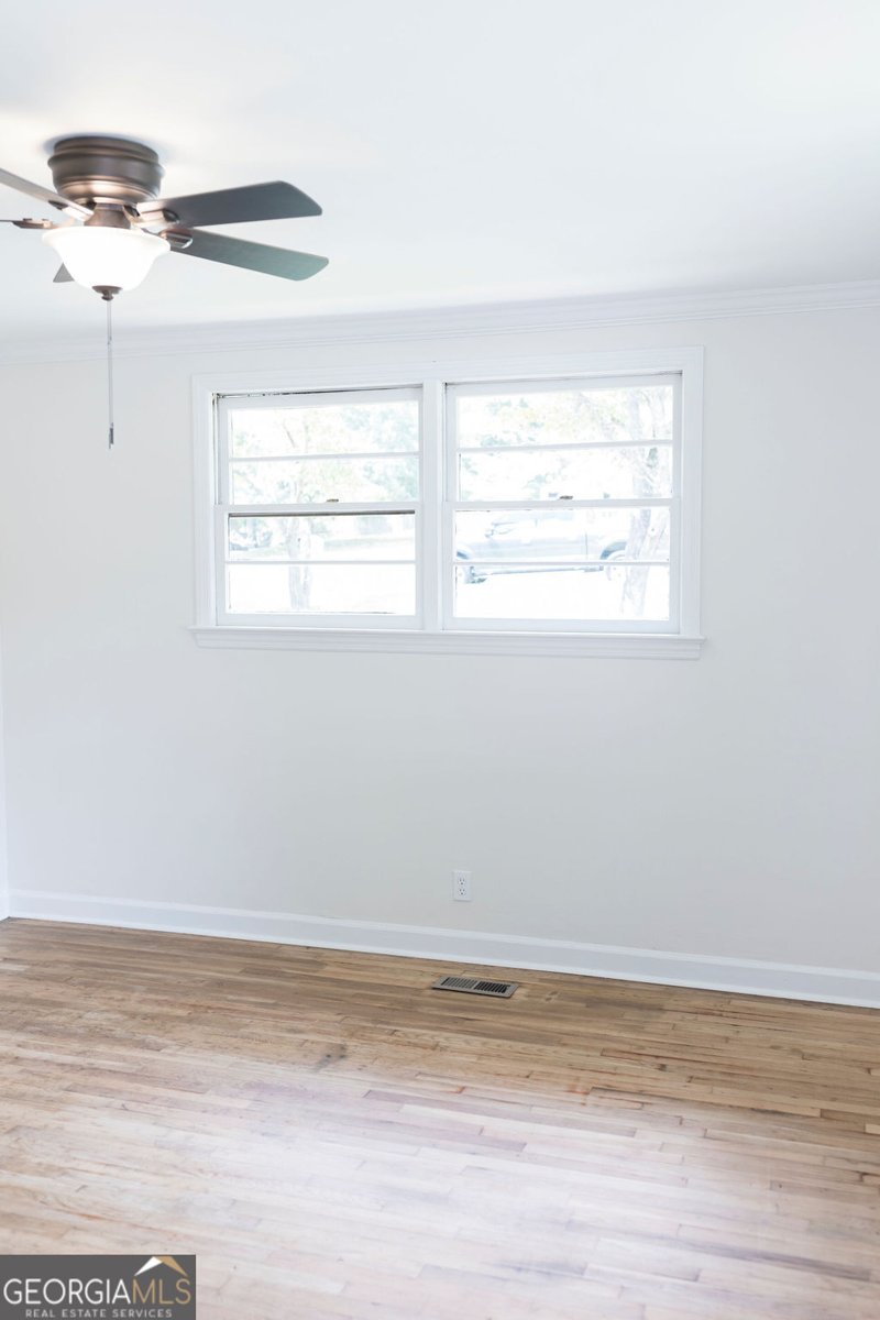 203 Chilton Crescent Lagrange - 30