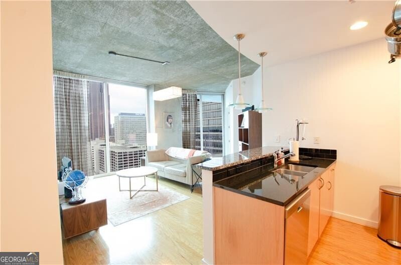400 Peachtree Street Atlanta - 4