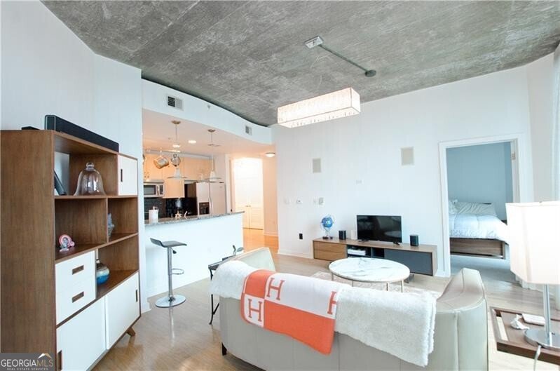 400 Peachtree Street Atlanta - 6