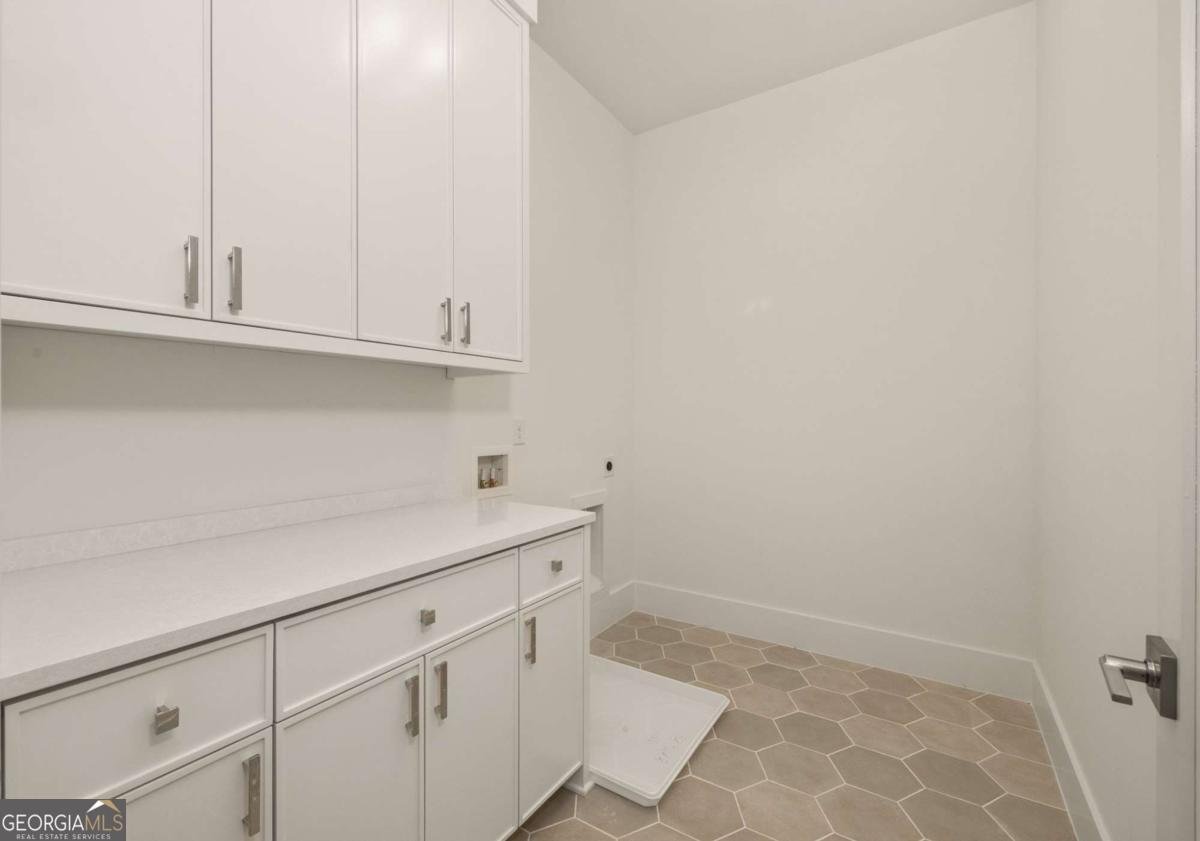 1064 Lupo Loop Chattahoochee Hills - 33
