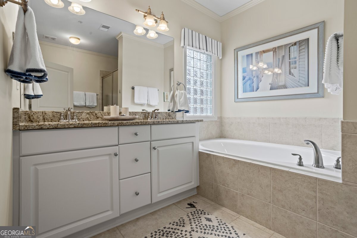 9116 Whispering Pines Circle Covington - 25