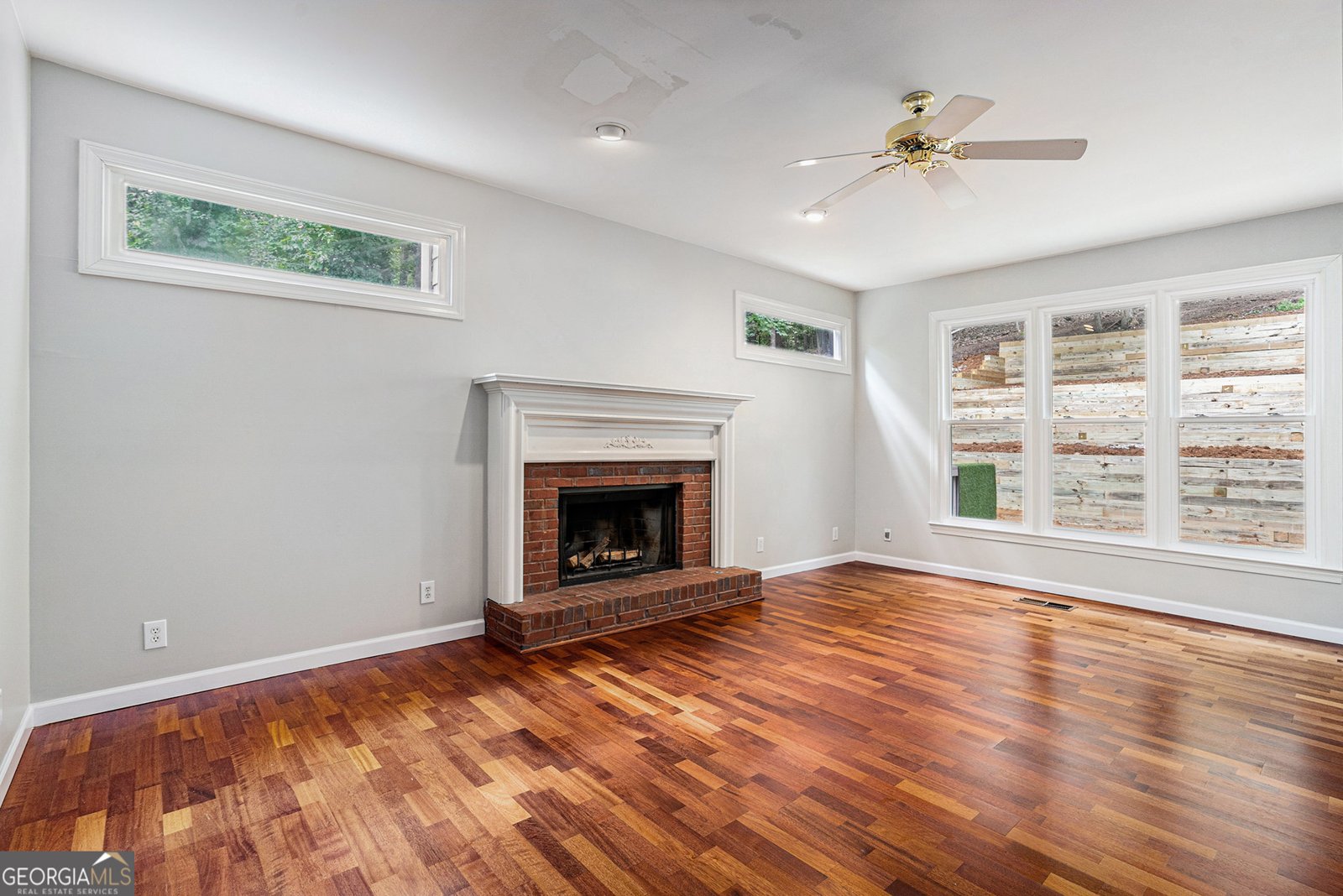 137 Dockside Downs Drive Woodstock - 2
