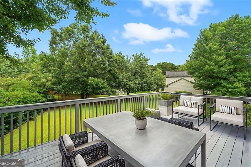 322 WINDING WOODS Woodstock - 21