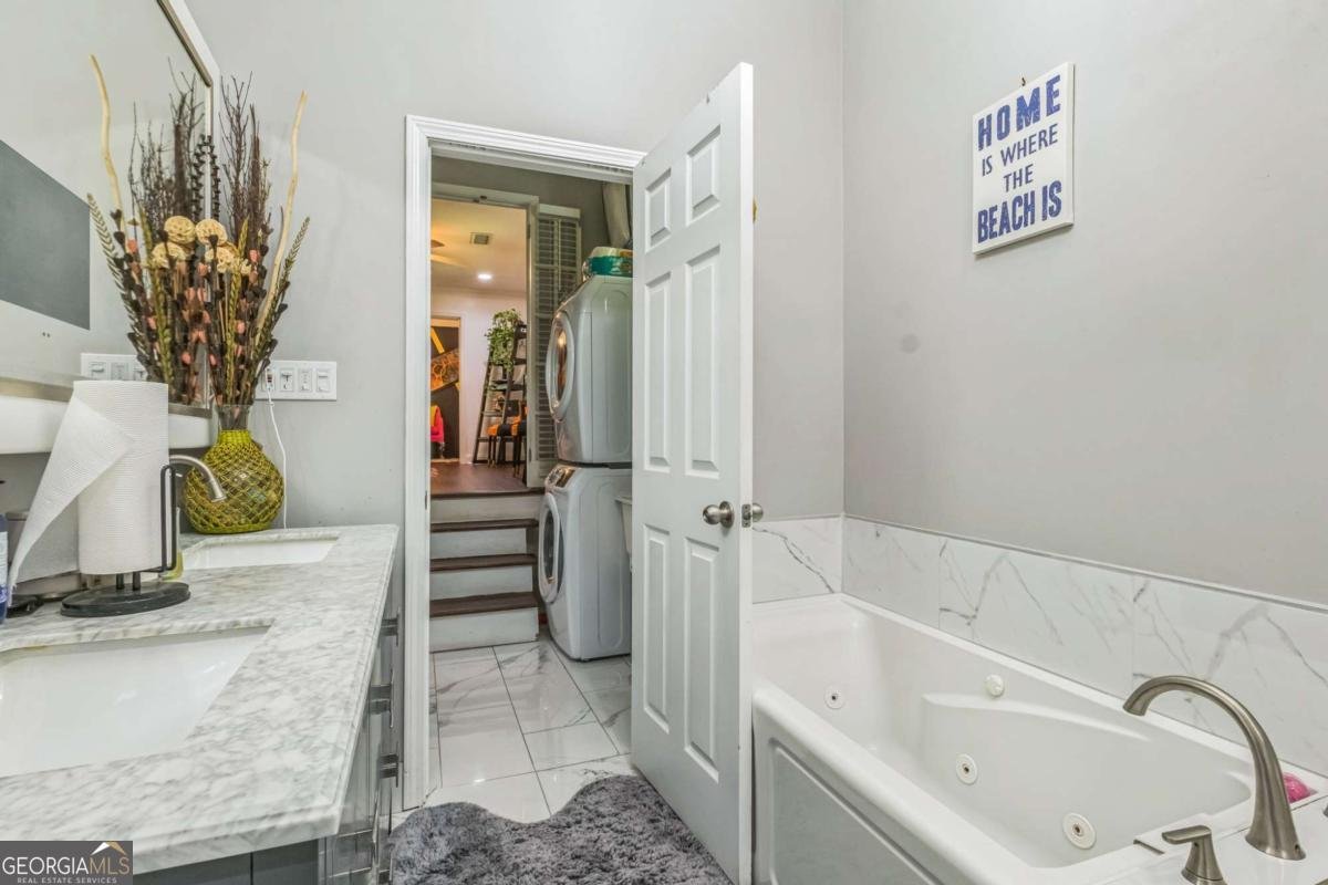 2126 Beecher Circle Atlanta - 2