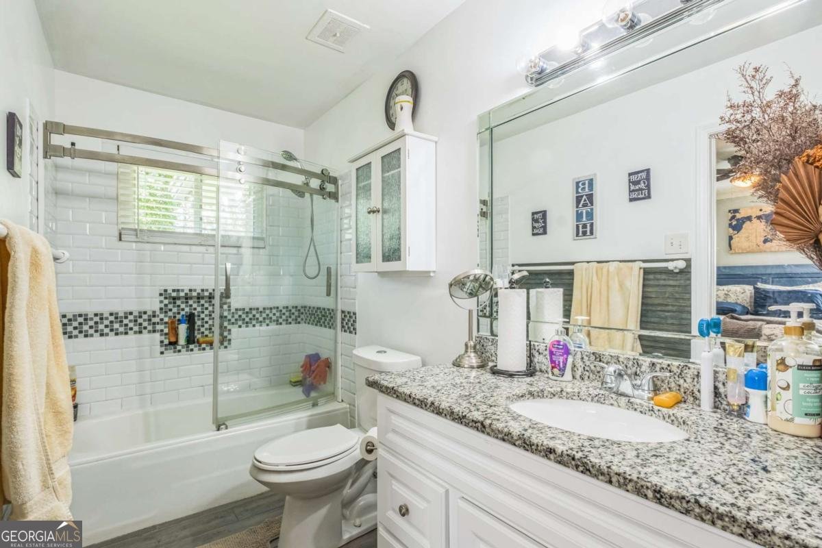 2126 Beecher Circle Atlanta - 3