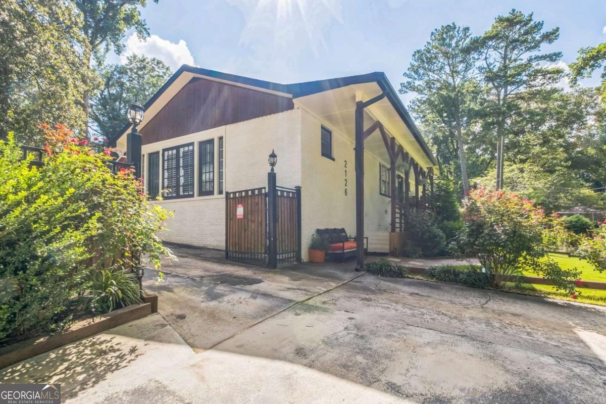 2126 Beecher Circle Atlanta - 4