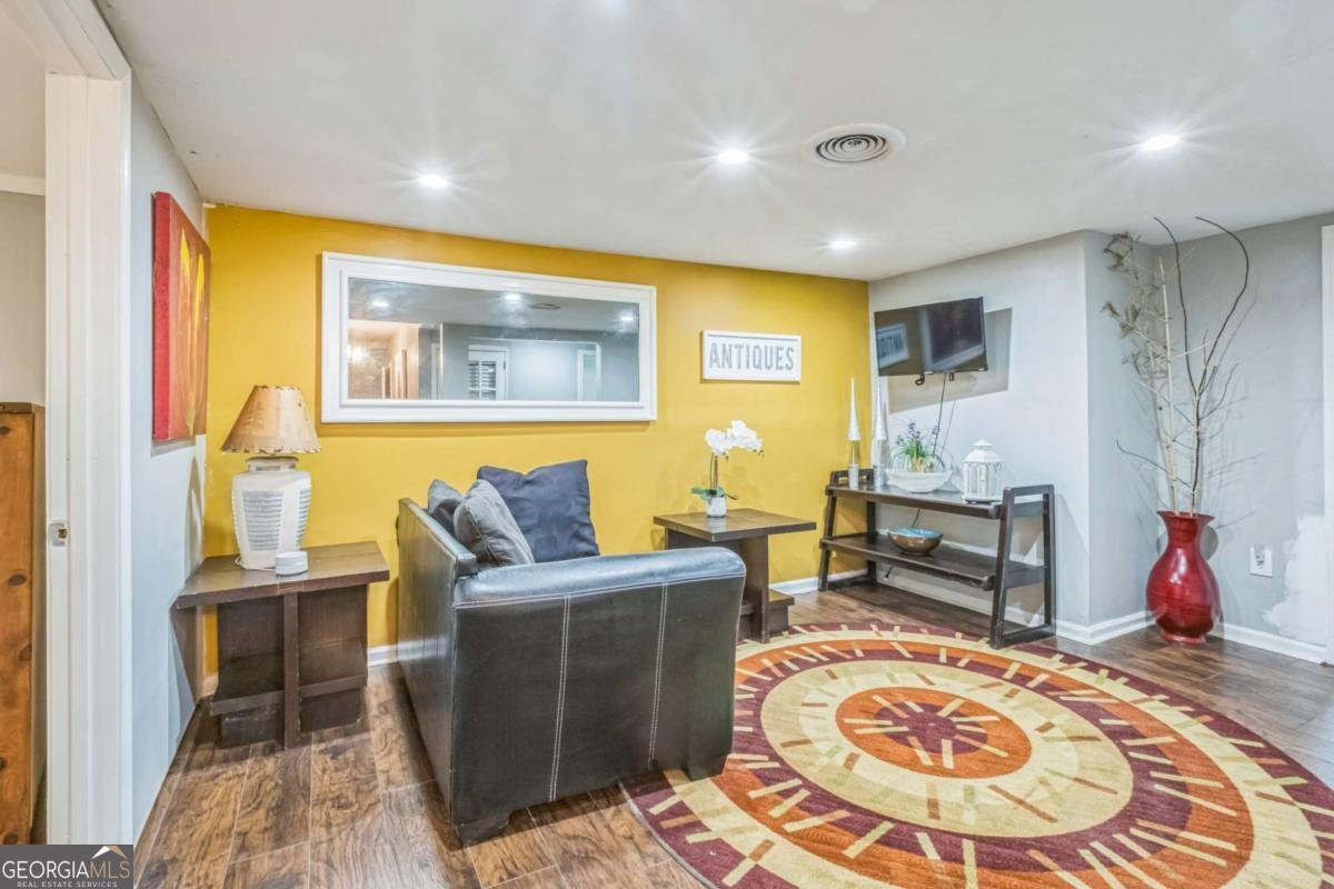 2126 Beecher Circle Atlanta - 6