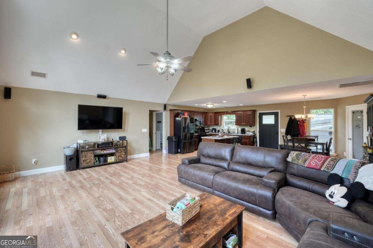 4165 Mobile Road Mccaysville - 1