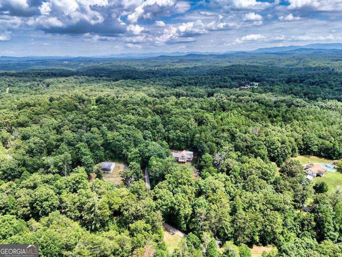4165 Mobile Road Mccaysville - 37