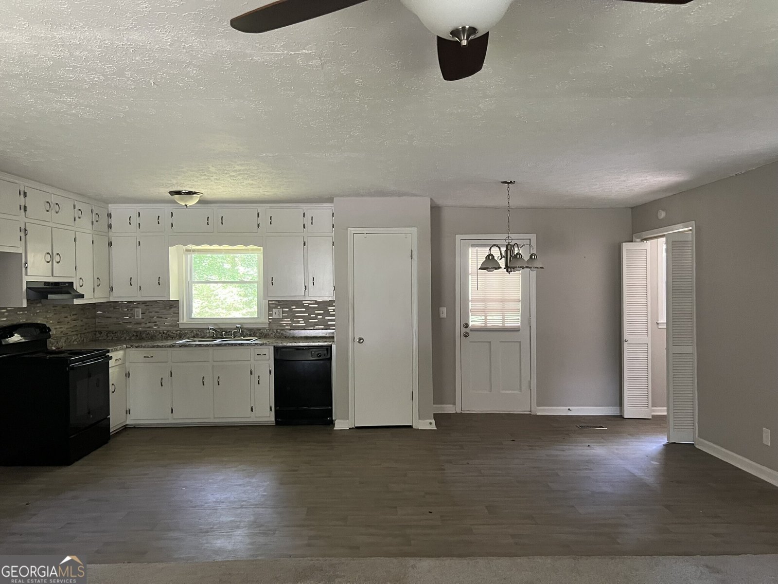 6512 Executive Drive Winston - 5