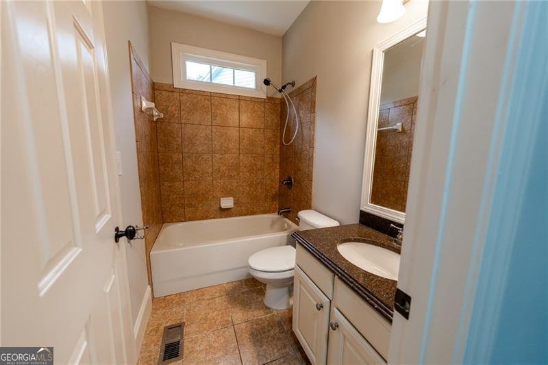 3245 Sparling Street Cumming - 31
