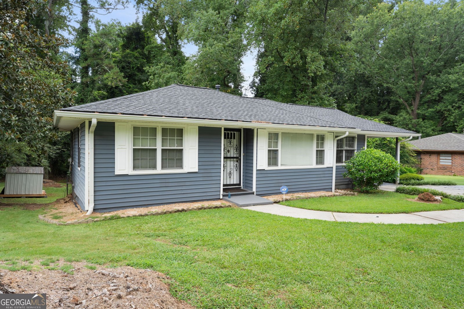 2126 Connally Drive East Point - 4