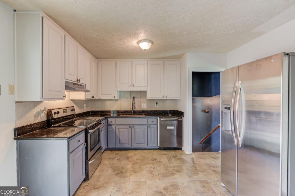 321 Amberwood Drive Lawrenceville - 8