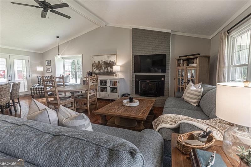 1337 ABRAMS Silver Creek - 10
