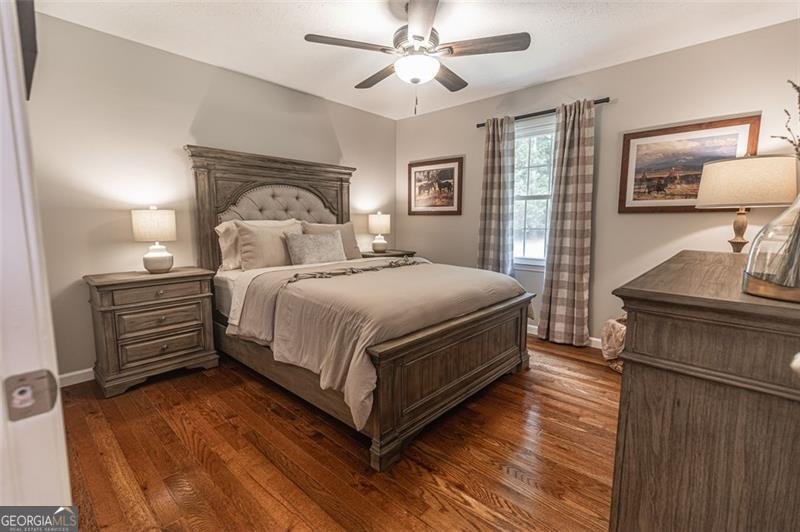 1337 ABRAMS Silver Creek - 24