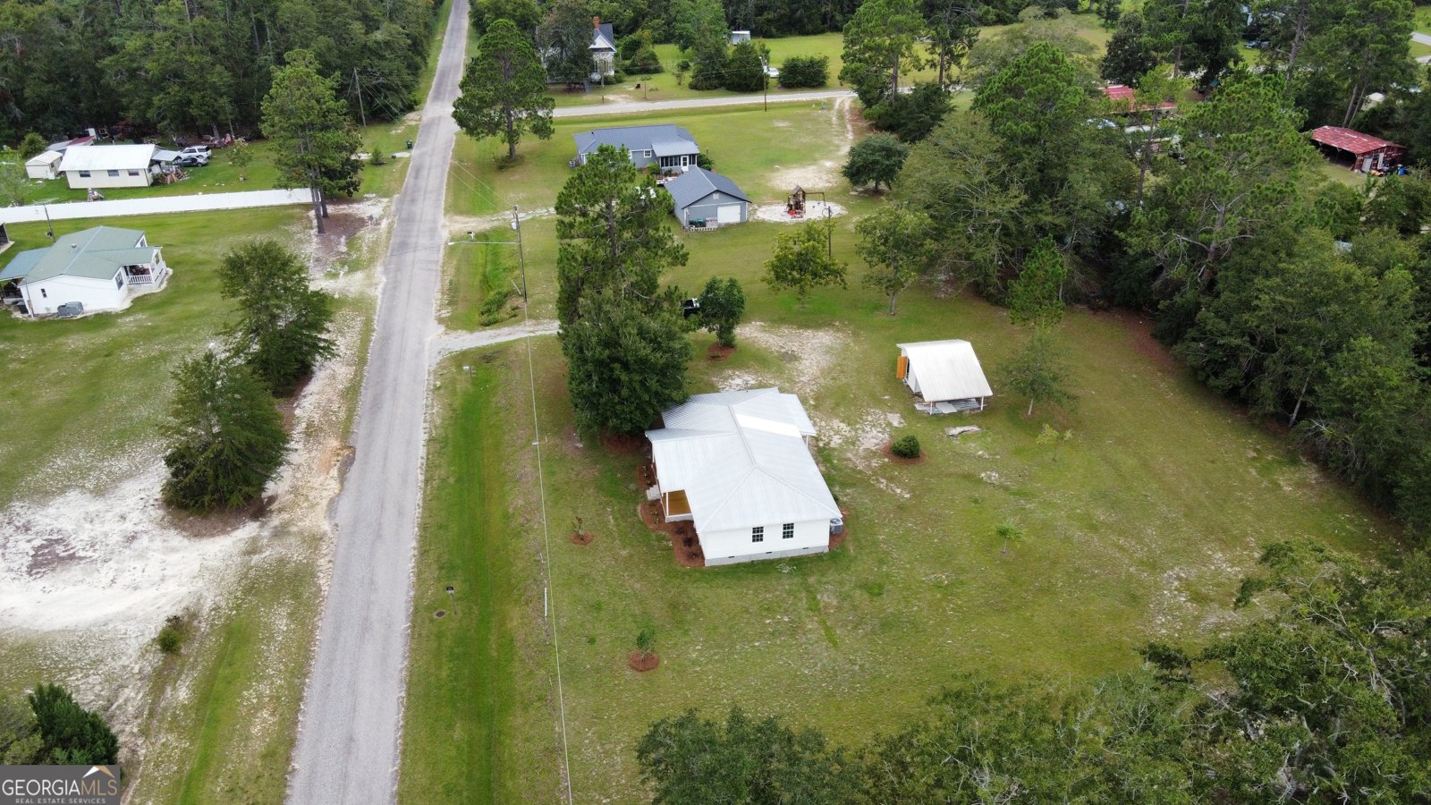 615 Railroad Avenue Stillmore - 24