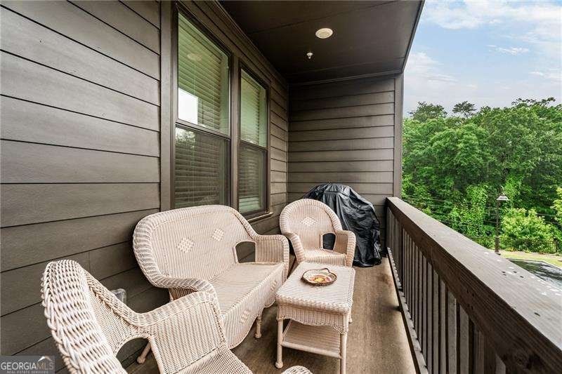 6635 Beacon Drive Sandy Springs - 28