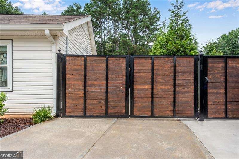 195 Thistlewood Lane Roswell - 53