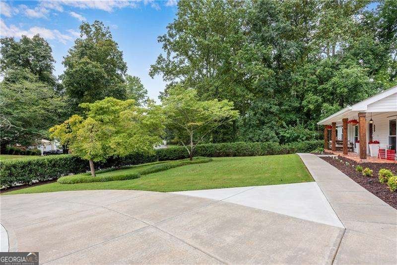 195 Thistlewood Lane Roswell - 65