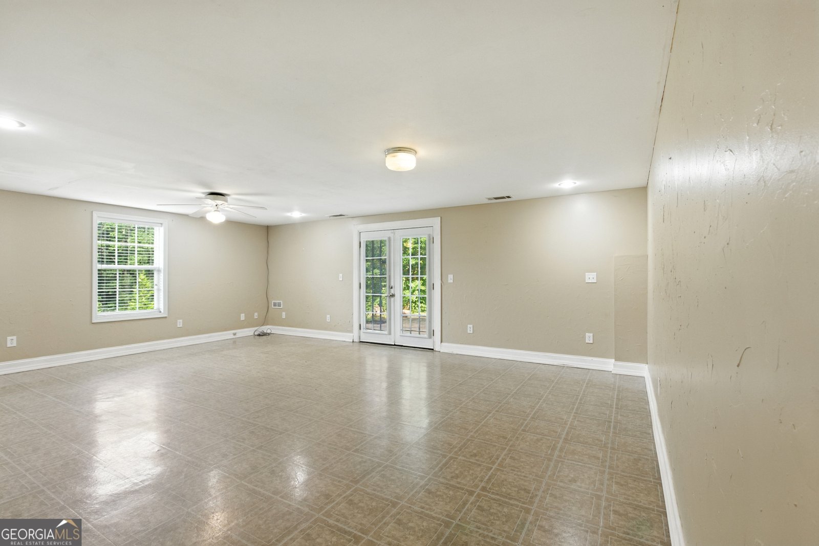 128 Crest Winds Drive Clarkesville - 27