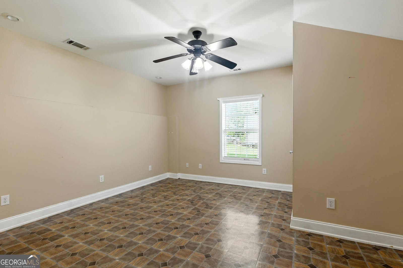 128 Crest Winds Drive Clarkesville - 29