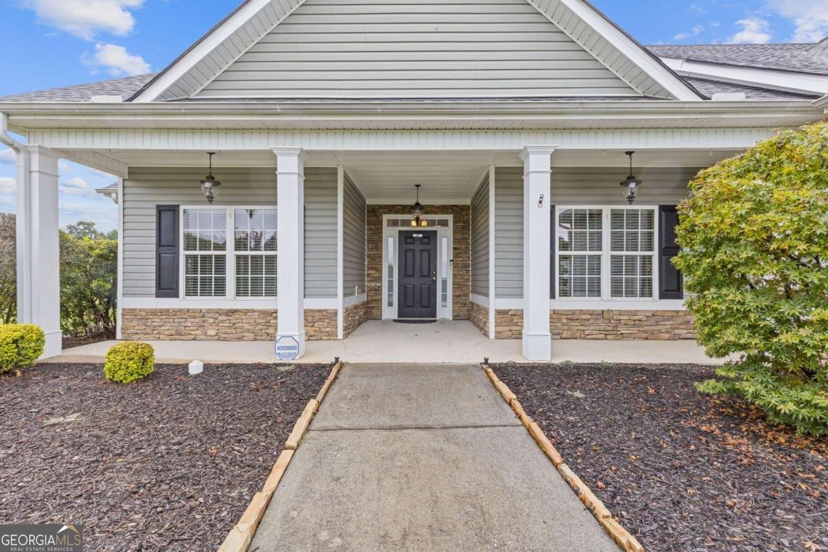 1162 Mason Lee Place Loganville - 1