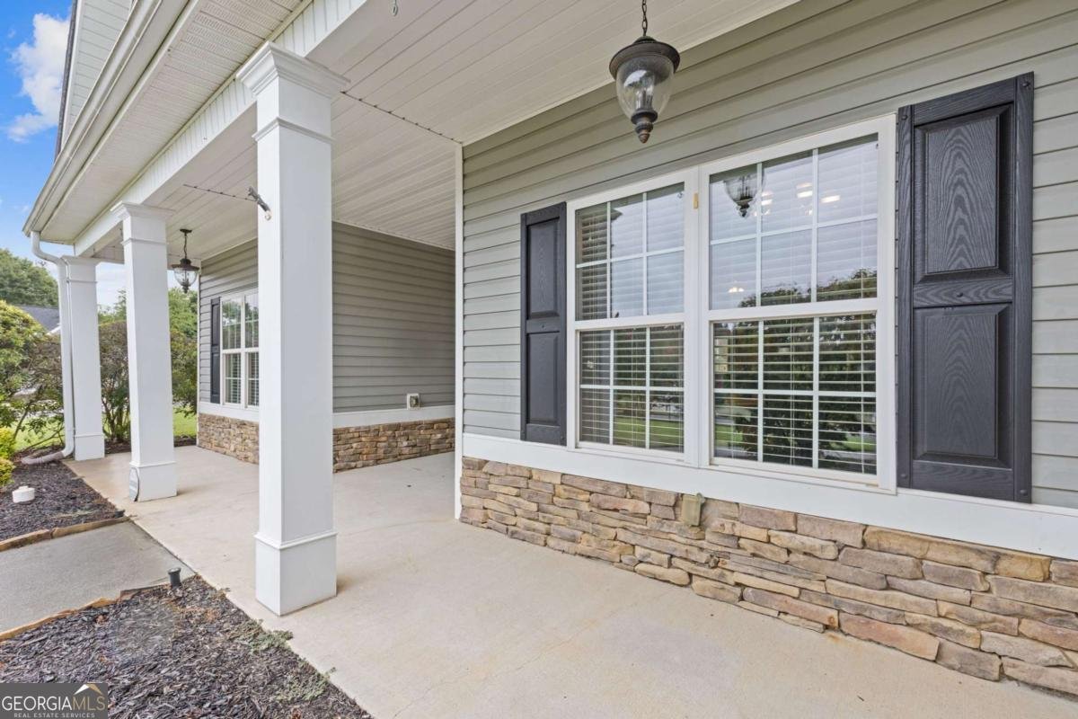 1162 Mason Lee Place Loganville - 2