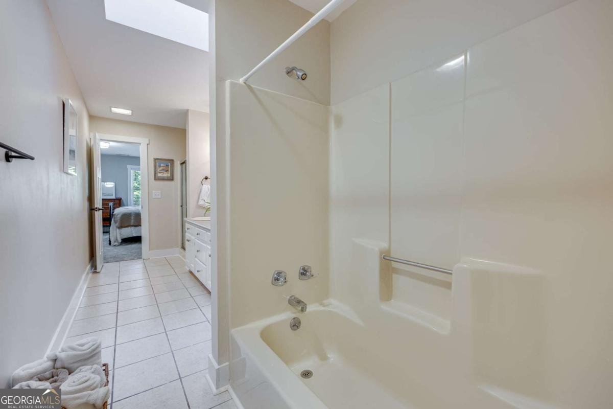 3075 Stillwater Drive Gainesville - 35