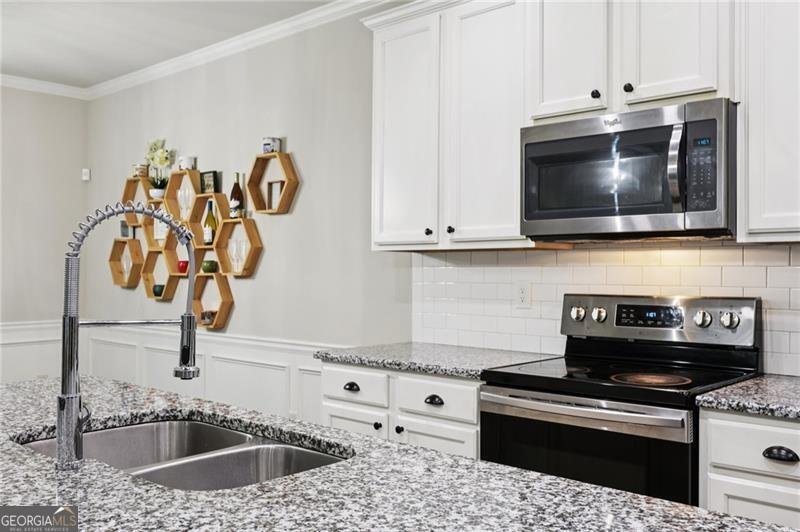 2085 Black Pebble Circle Buford - 10