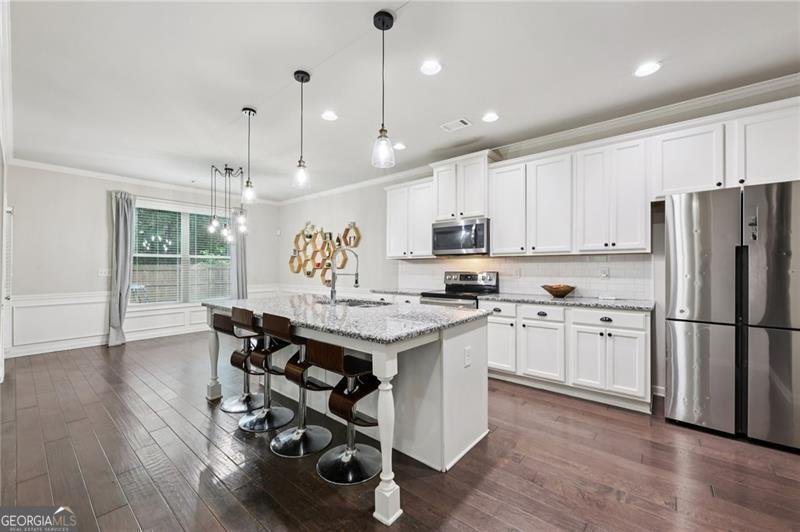 2085 Black Pebble Circle Buford - 9