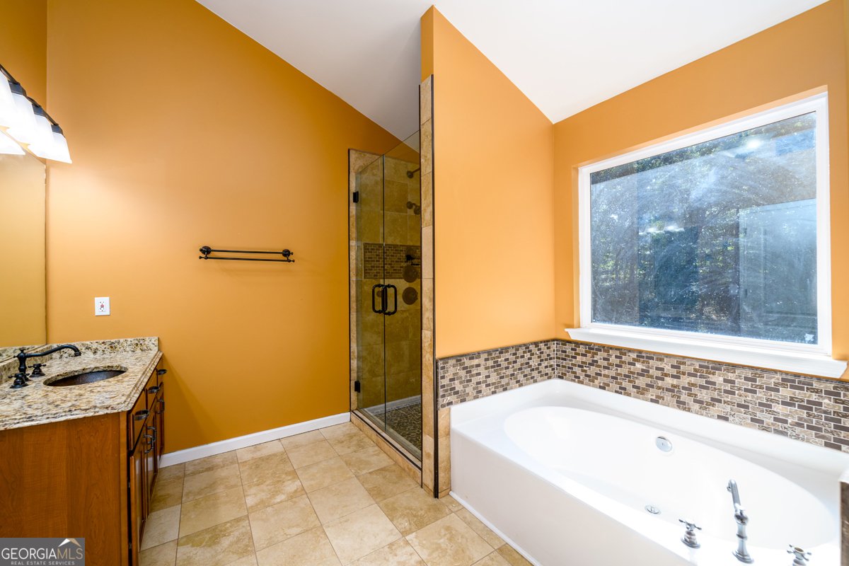 5610 WOODED VALLEY Way Flowery Branch - 25