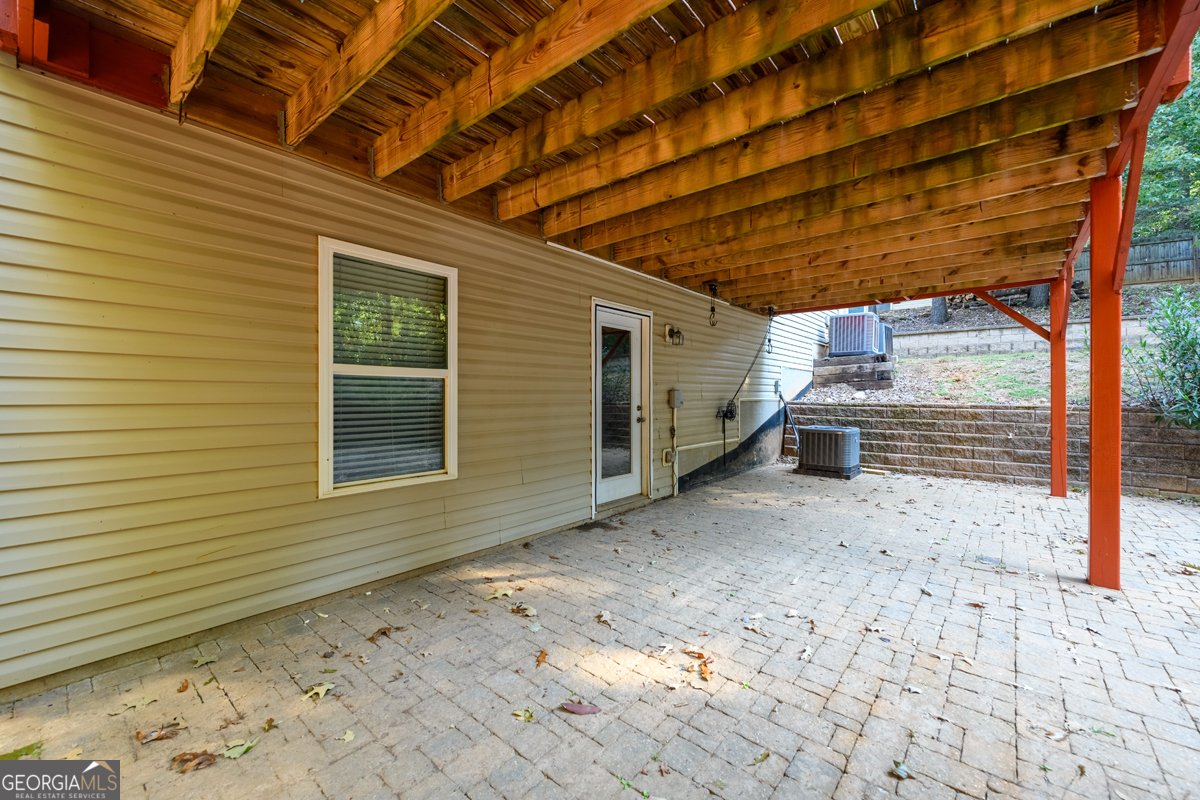 5610 WOODED VALLEY Way Flowery Branch - 45