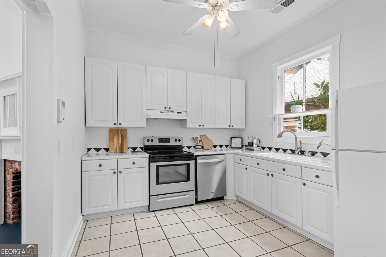369 Cherokee Place Atlanta - 14