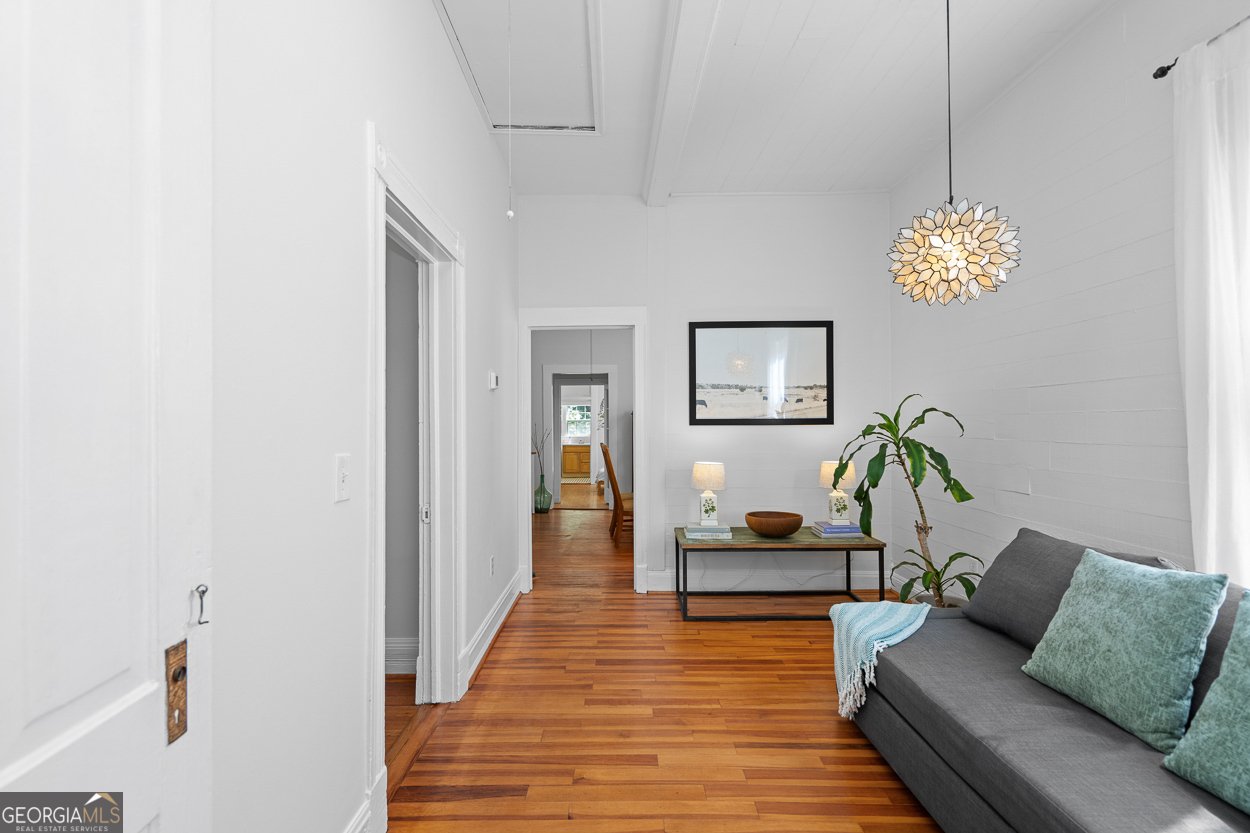 369 Cherokee Place Atlanta - 2