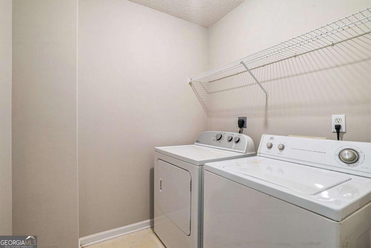 6239 Mathews Drive Lithonia - 24