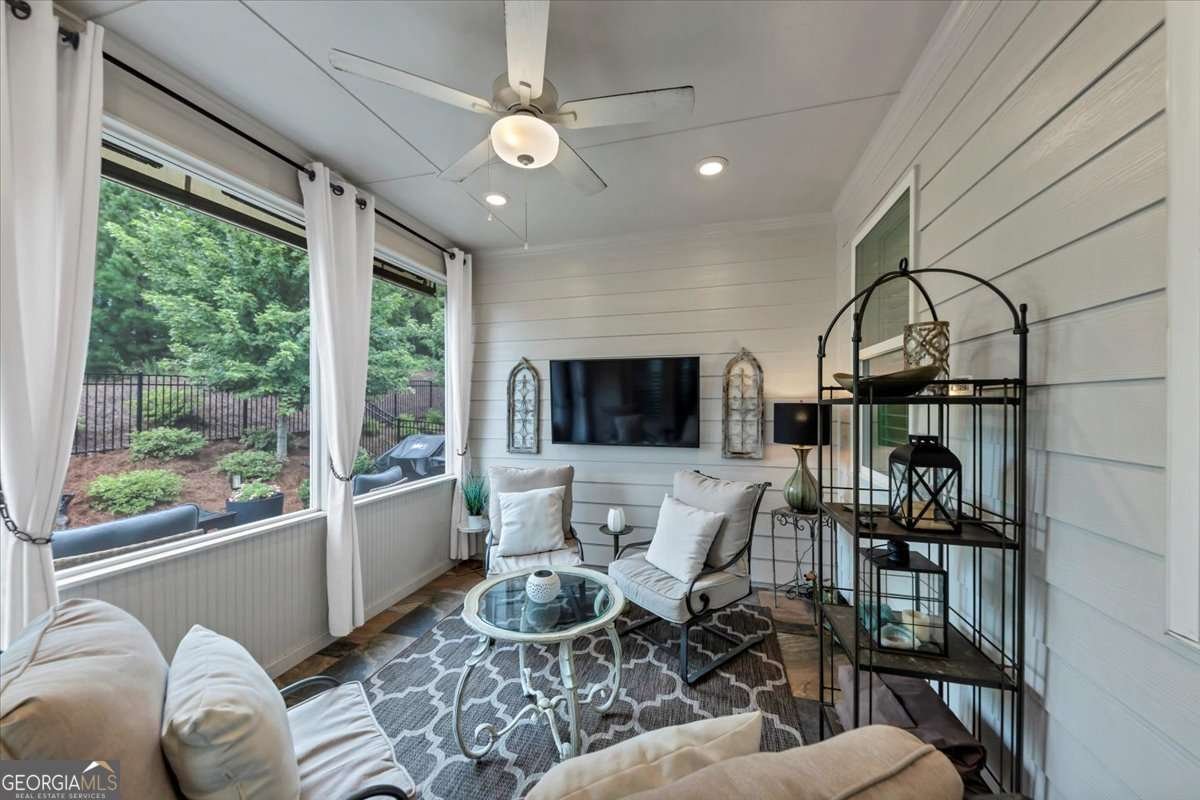 286 Hickory Bluffs Parkway Canton - 52