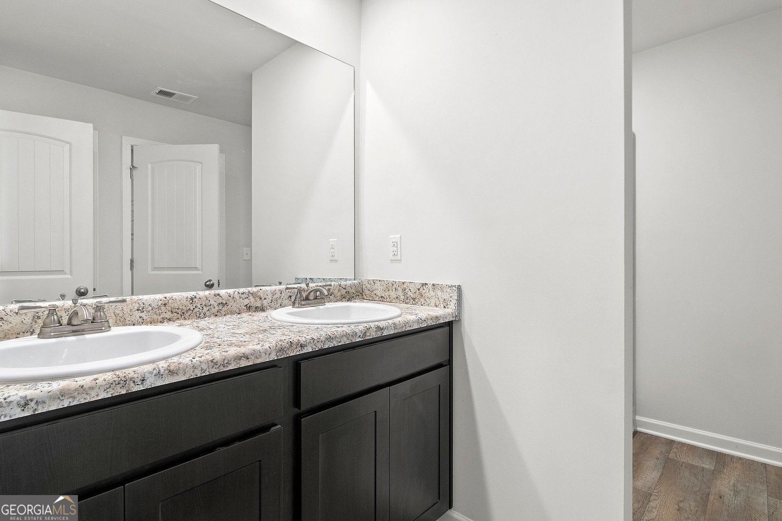 7237 Winterberry Circle Macon - 18